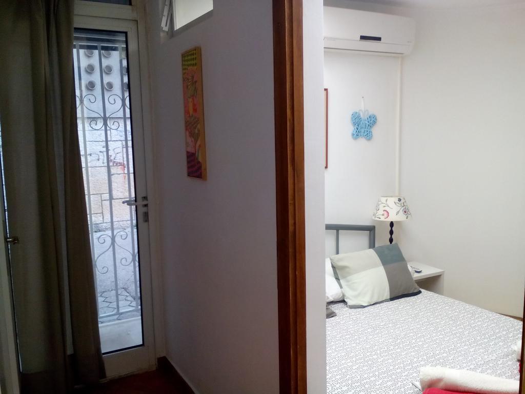Optimist Split Apartment Luaran gambar