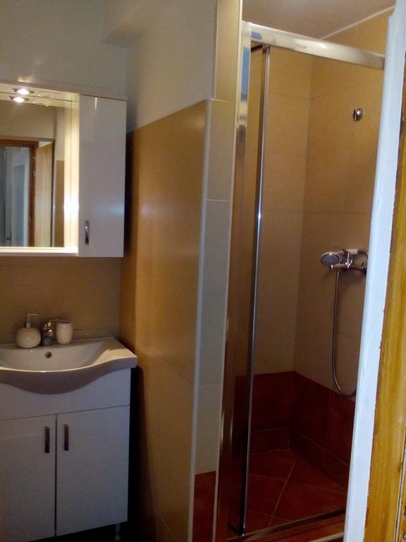 Optimist Split Apartment Luaran gambar