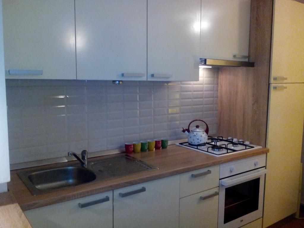 Optimist Split Apartment Luaran gambar