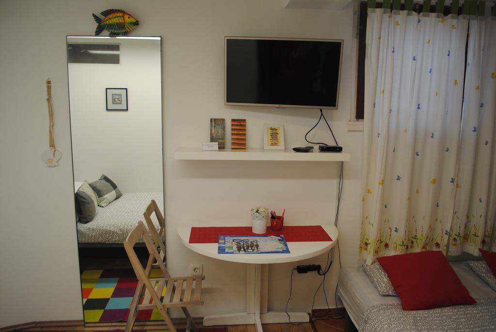 Optimist Split Apartment Luaran gambar